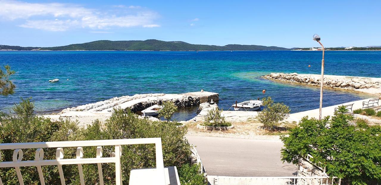 Luxury Beach Villa W Sea Sunset Views Σίμπενικ Εξωτερικό φωτογραφία