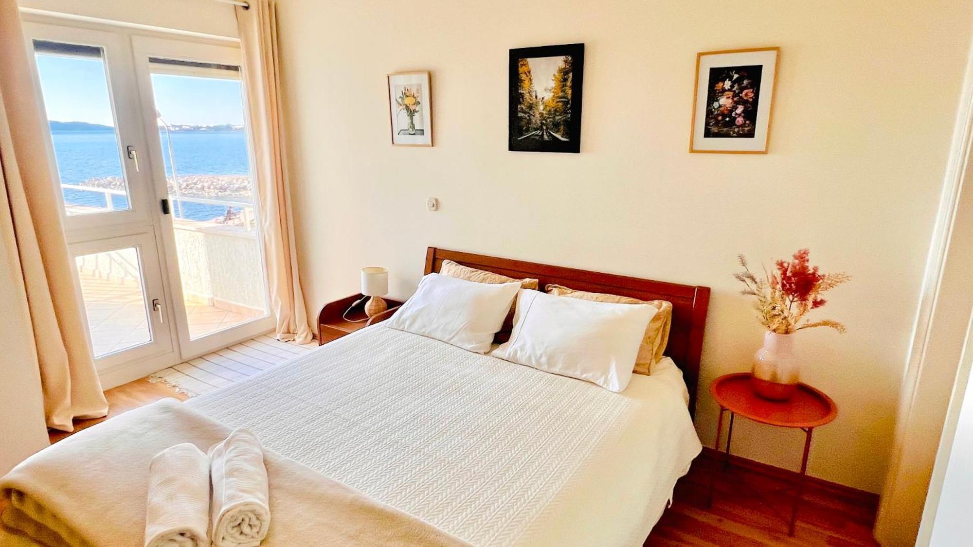Luxury Beach Villa W Sea Sunset Views Σίμπενικ Εξωτερικό φωτογραφία